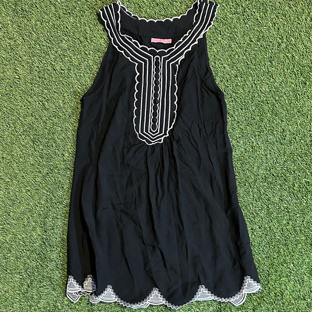 Inspira Black Sleeveless Top with White Trim